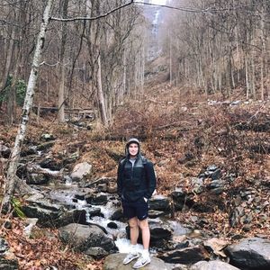 Meet your Posher, Travis